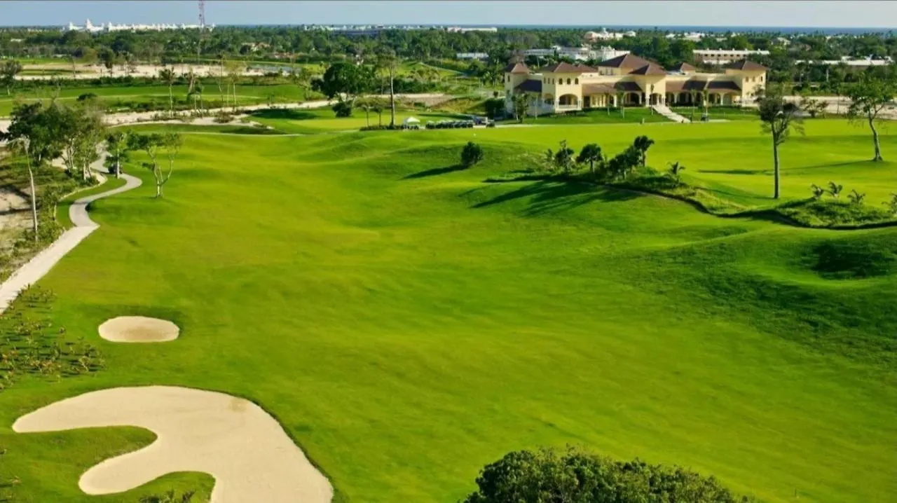 Luxury Villa Iberosta Del Mar - 4Bdr, Private Beach, Pool & Jacuzzi Punta Cana