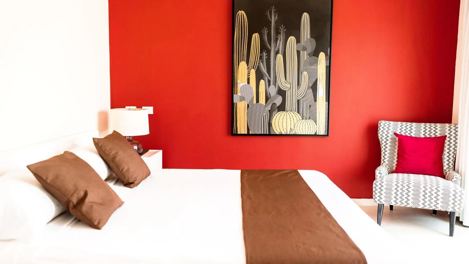 Luxury Villa Iberosta Del Mar - 4Bdr, Private Beach, Pool & Jacuzzi Punta Cana