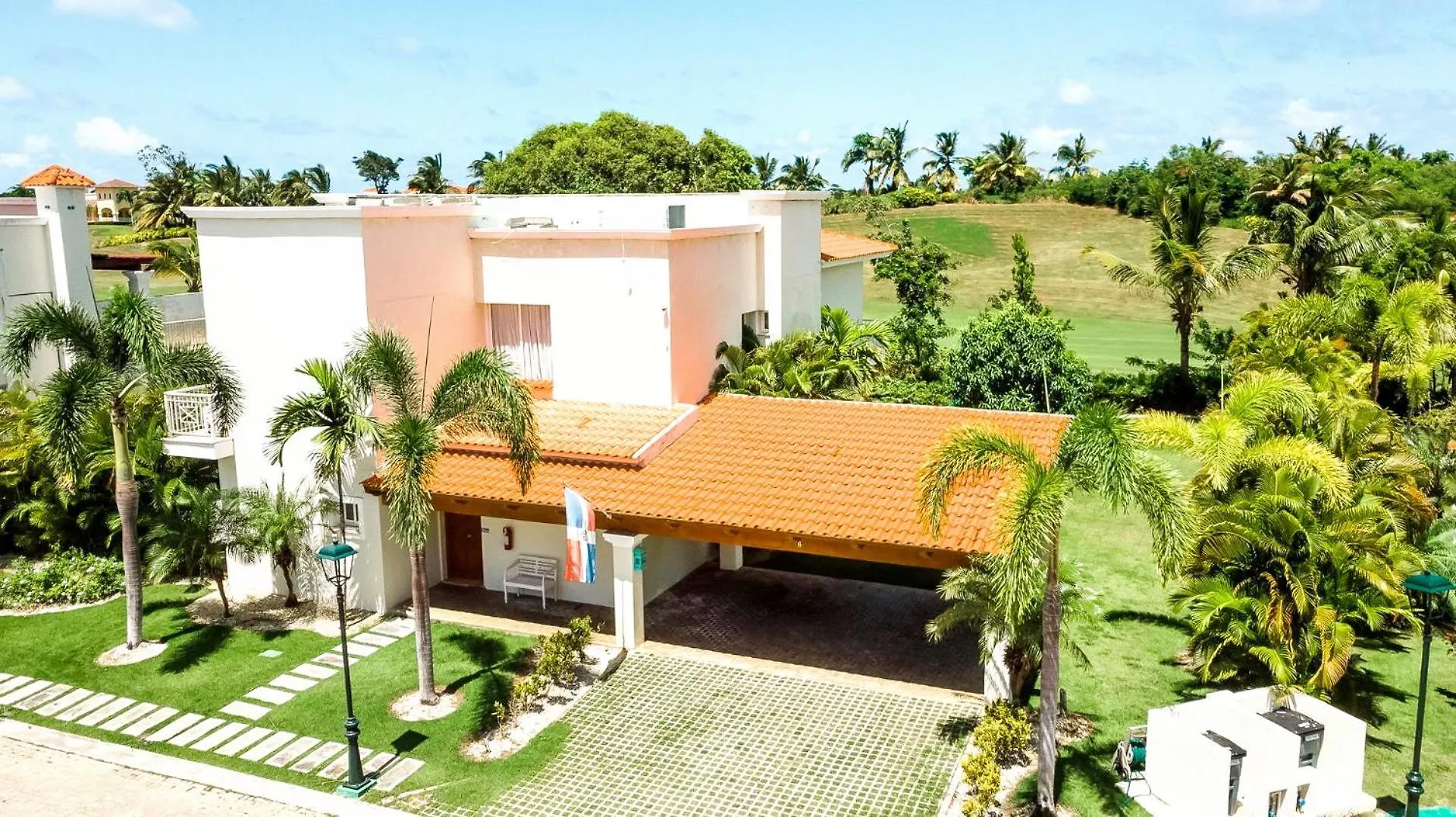 Luxury Villa Iberosta Del Mar - 4Bdr, Private Beach, Pool & Jacuzzi Punta Cana